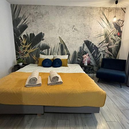 Wow! Paradise Aparthotel Краків Екстер'єр фото
